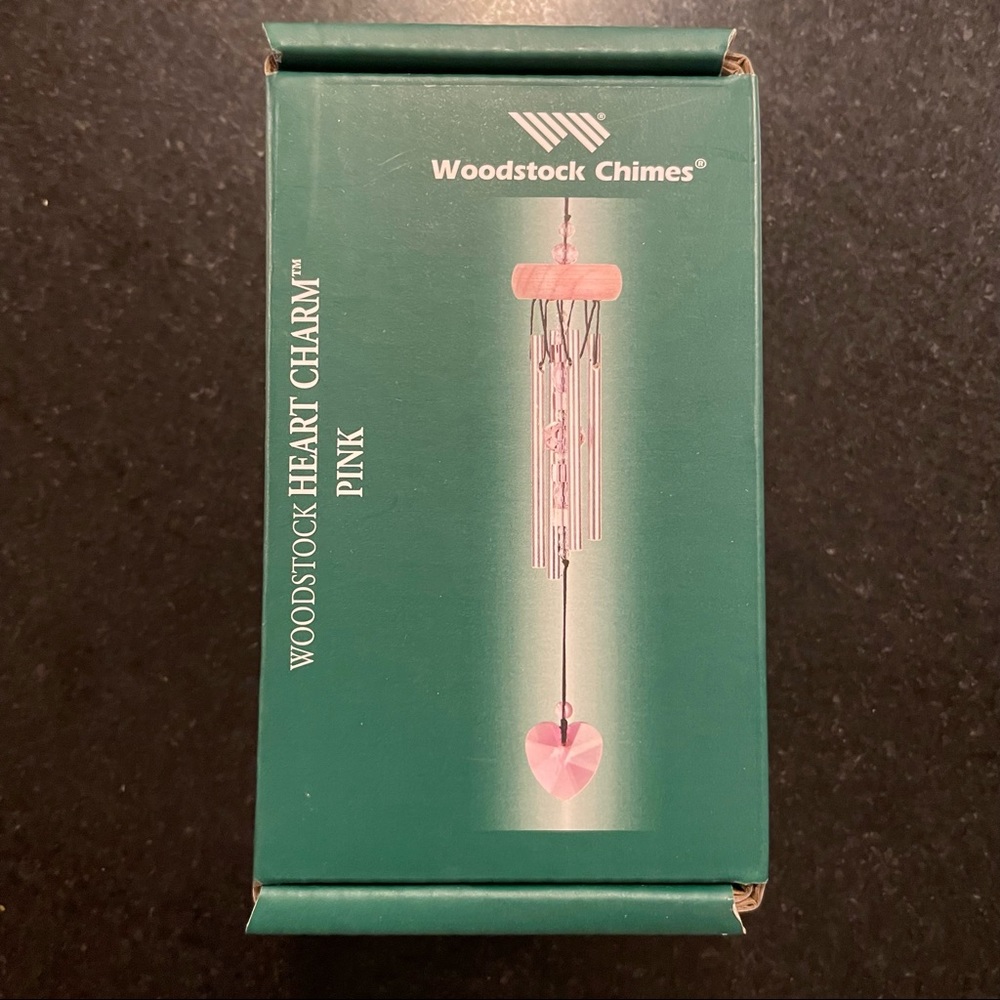 *BNIB Woodstock Chimes Heart Charm Wind Chime - Pink 💗